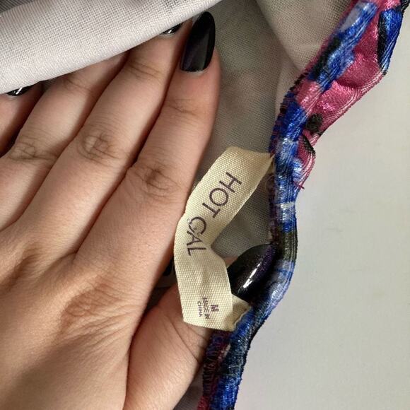 Hot gal medium soft off the shoulder dress - Picture 5 of 5